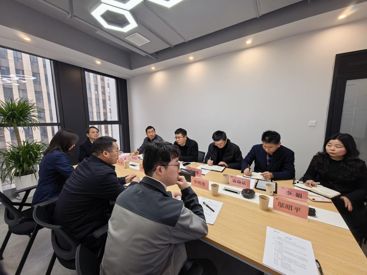 图片杨洁
